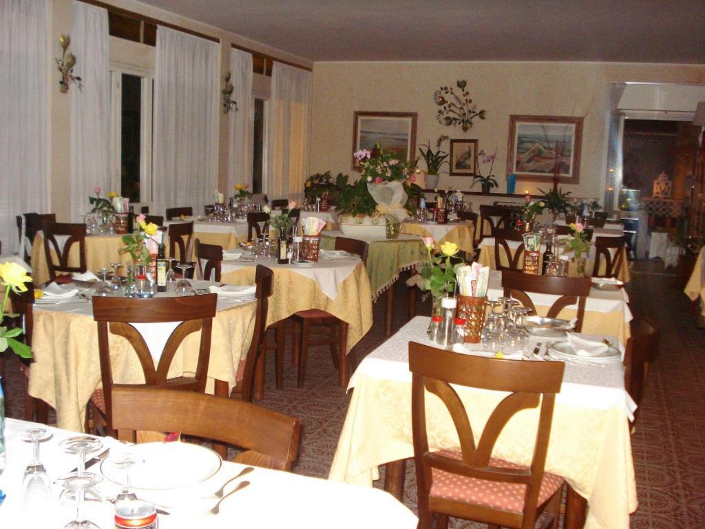 Hotel Villa Rona Forte dei Marmi Kültér fotó
