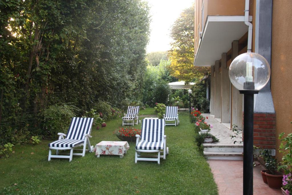 Hotel Villa Rona Forte dei Marmi Kültér fotó